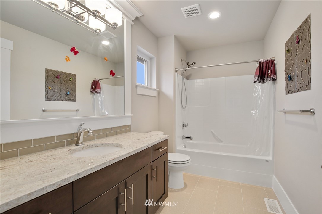 6618 Southeast 6th Street Renton, WA 98059 - Photo 29 of 40