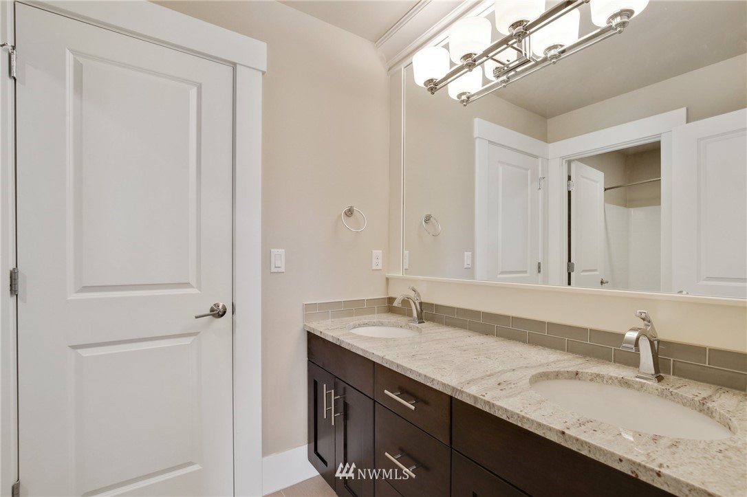 6618 Southeast 6th Street Renton, WA 98059 - Photo 32 of 40
