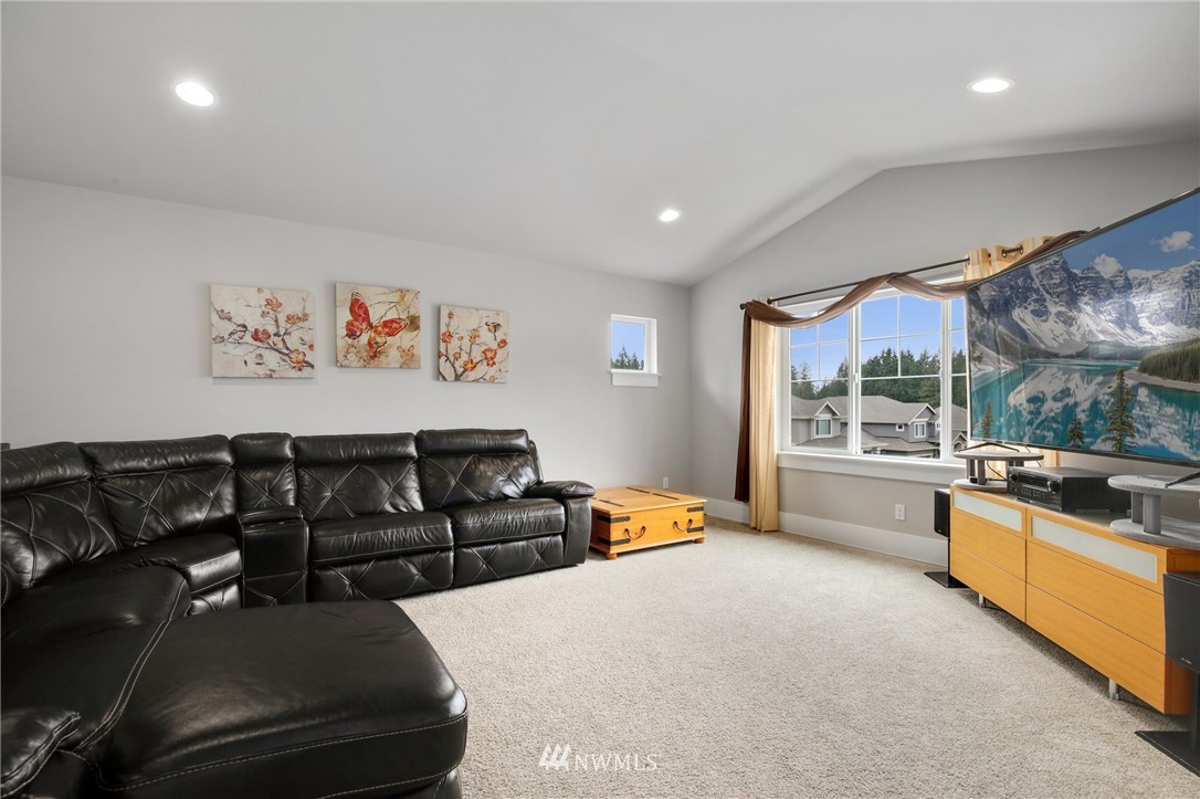 6618 Southeast 6th Street Renton, WA 98059 - Photo 35 of 40