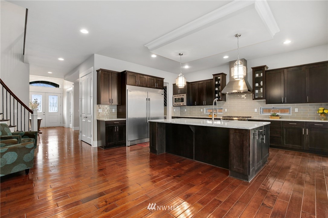 6618 Southeast 6th Street Renton, WA 98059 - Photo 10 of 40