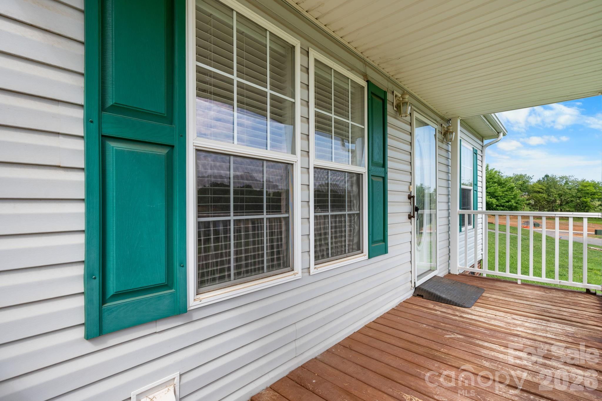 952 Eastern Ridge Drive Newton, NC 28658 - Photo 2 of 48