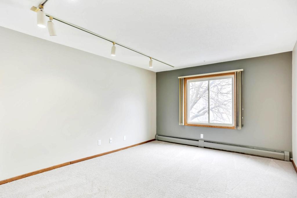 10311 Cedar Lake Road, Unit 203 Minnetonka, MN 55305 - Photo 22 of 41 Gallery Image 22