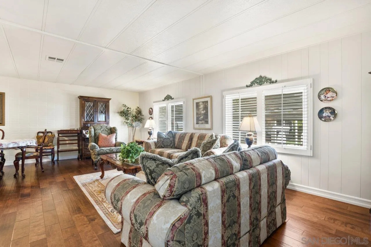 7467 Mission Gorge Road, Unit 44 Santee, CA 92071 - Photo 4 of 31 Gallery Image 4