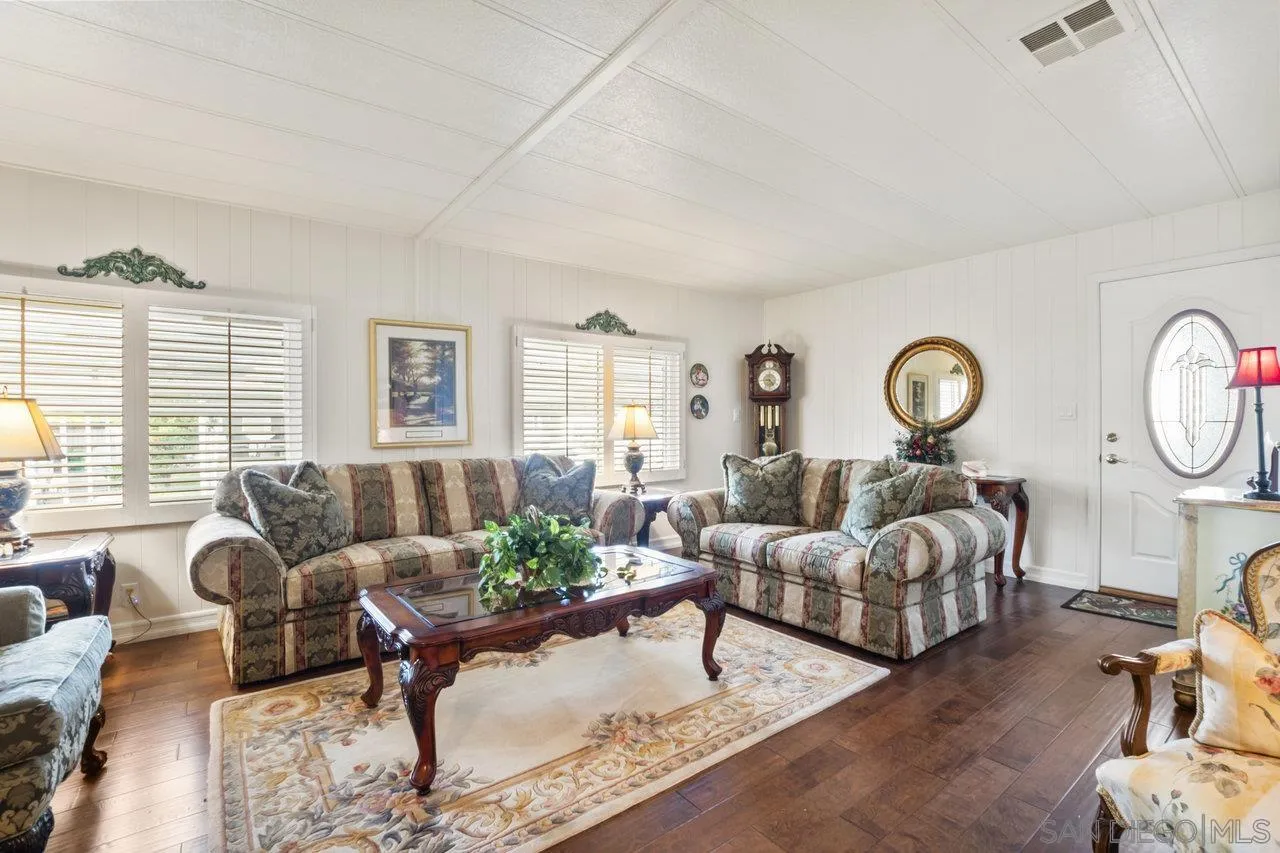 7467 Mission Gorge Road, Unit 44 Santee, CA 92071 - Photo 5 of 31 Gallery Image 5