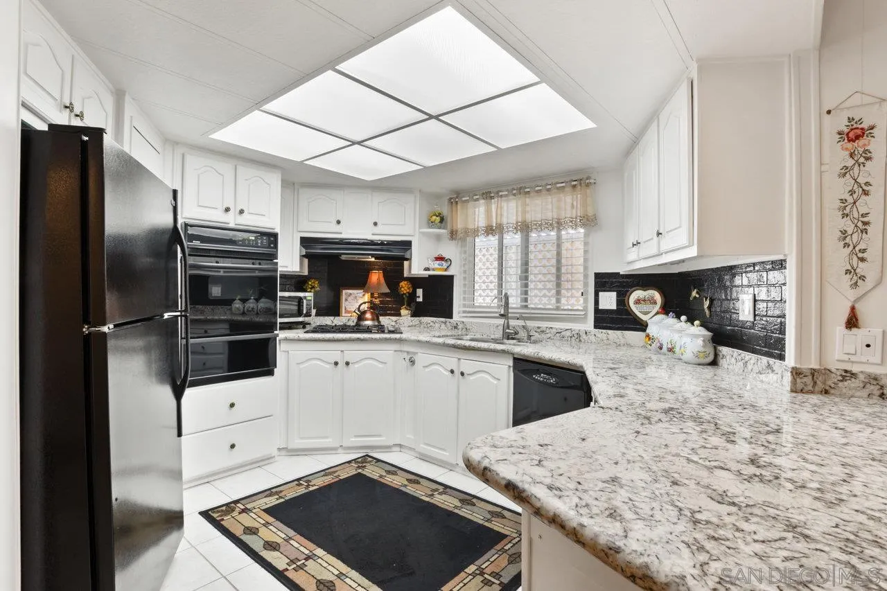7467 Mission Gorge Road, Unit 44 Santee, CA 92071 - Photo 10 of 31 Gallery Image 10