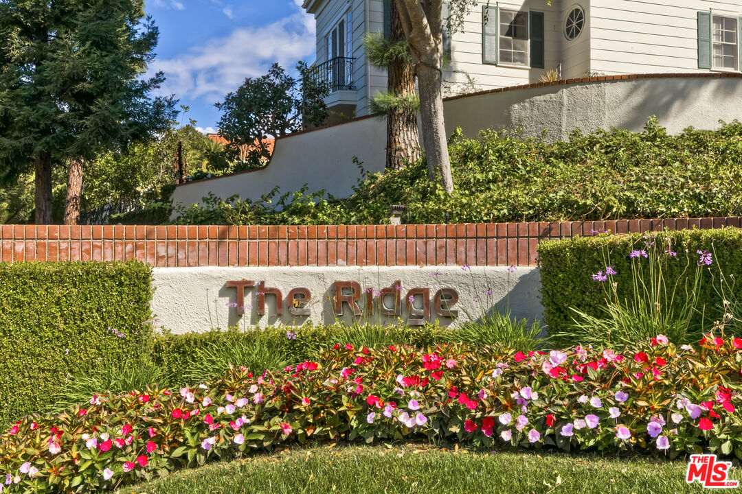 12386 Ridge Circle Los Angeles, CA 90049 - Photo 56 of 65