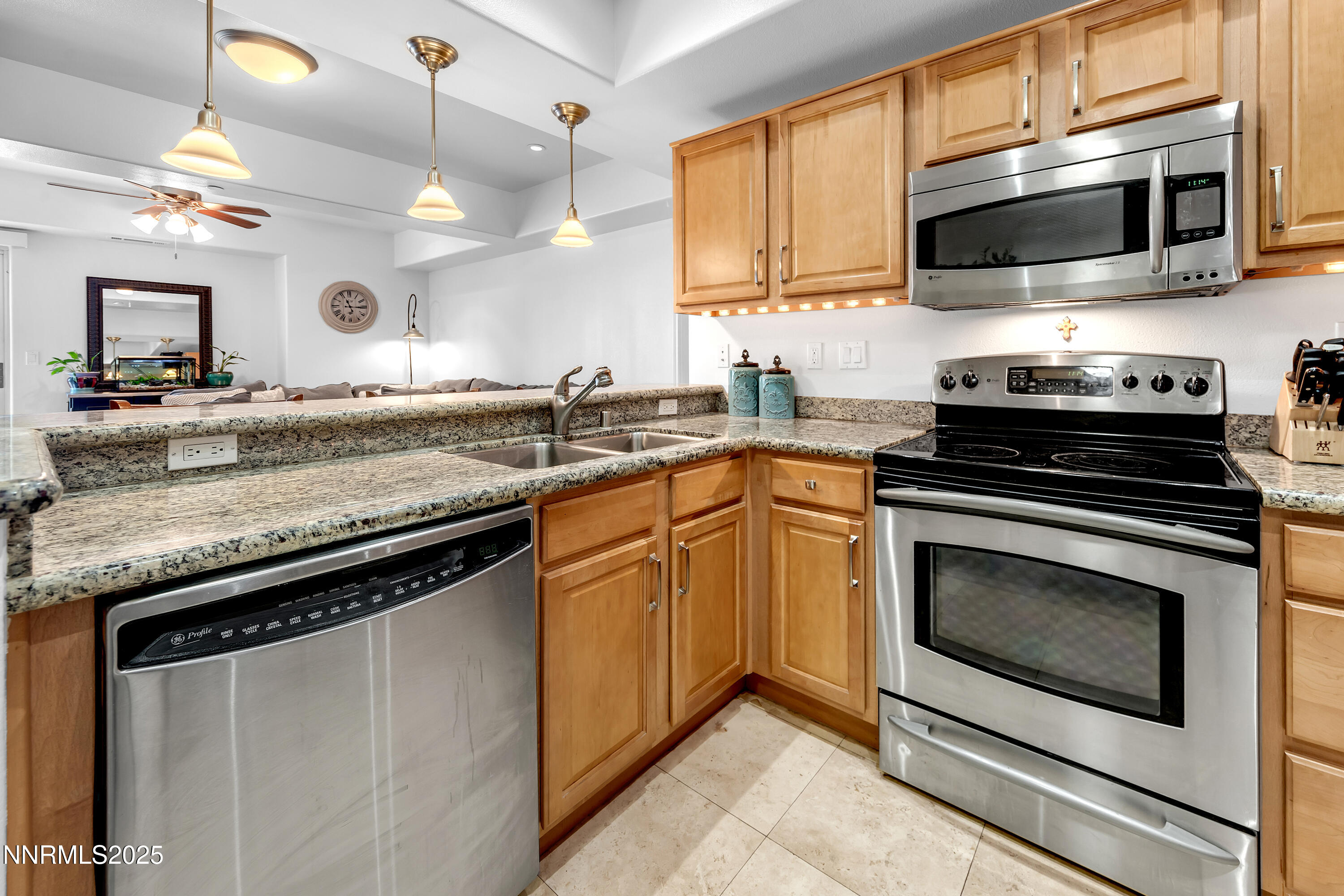 200 West 2nd Street, Unit 501 Reno, NV 89501 - Photo 7 of 39 W2nd501-006