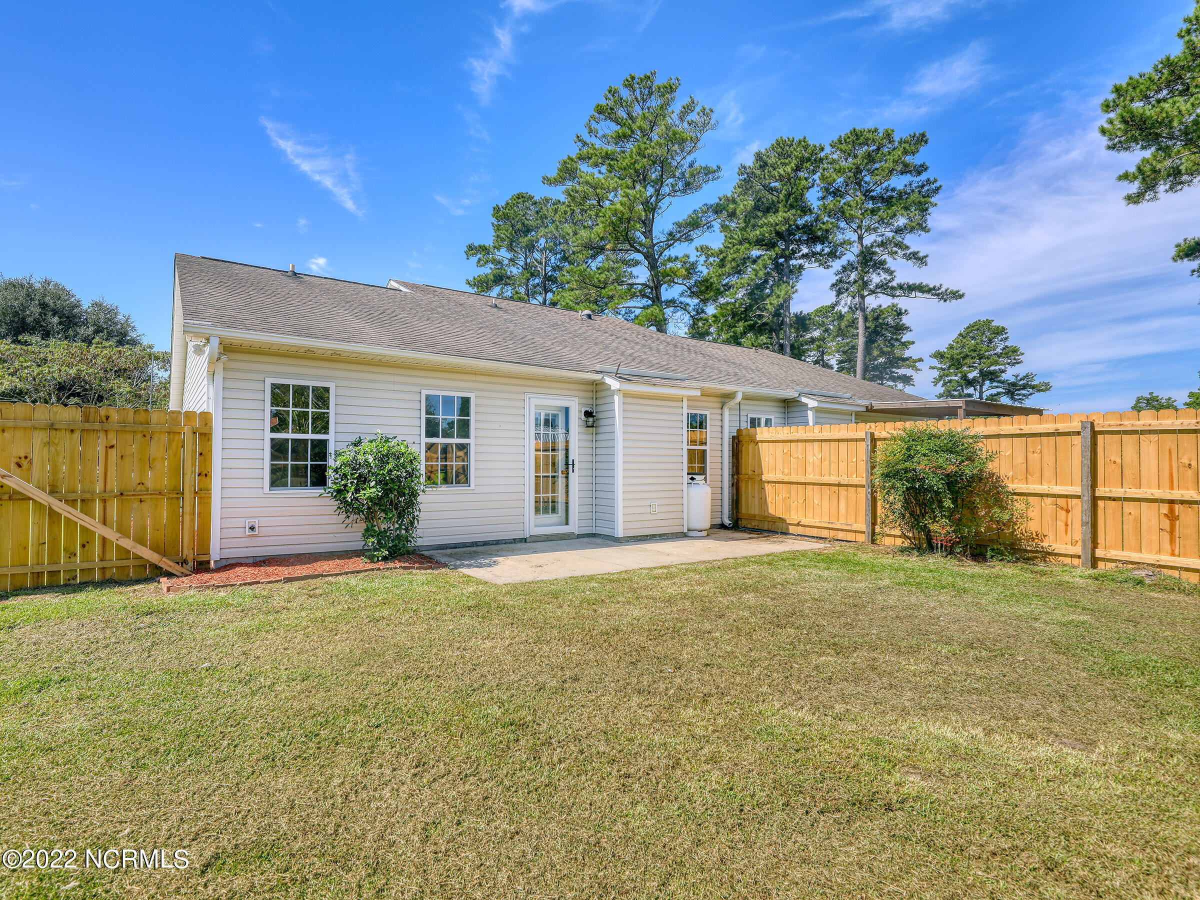 464 Half Moon Road New Bern, NC 28560 - Photo 3 of 44 12