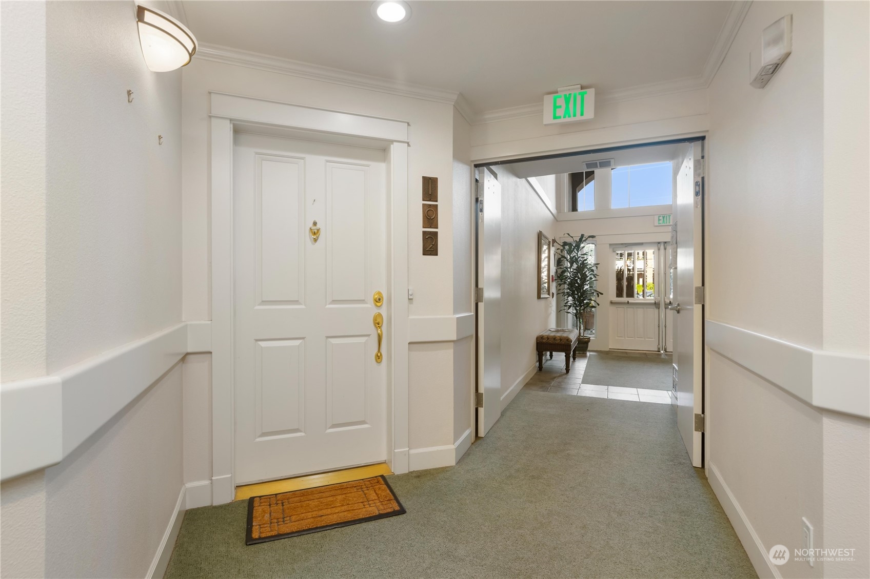 400 Walnut Street, Unit 102 Edmonds, WA 98020 - Photo 3 of 29 Gallery Image 3