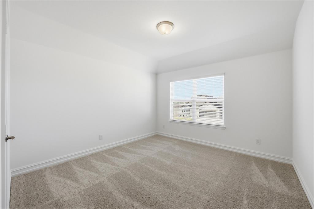 4365 Knight Street Midlothian, TX 76065 - Photo 15 of 33 an empty room with a window
