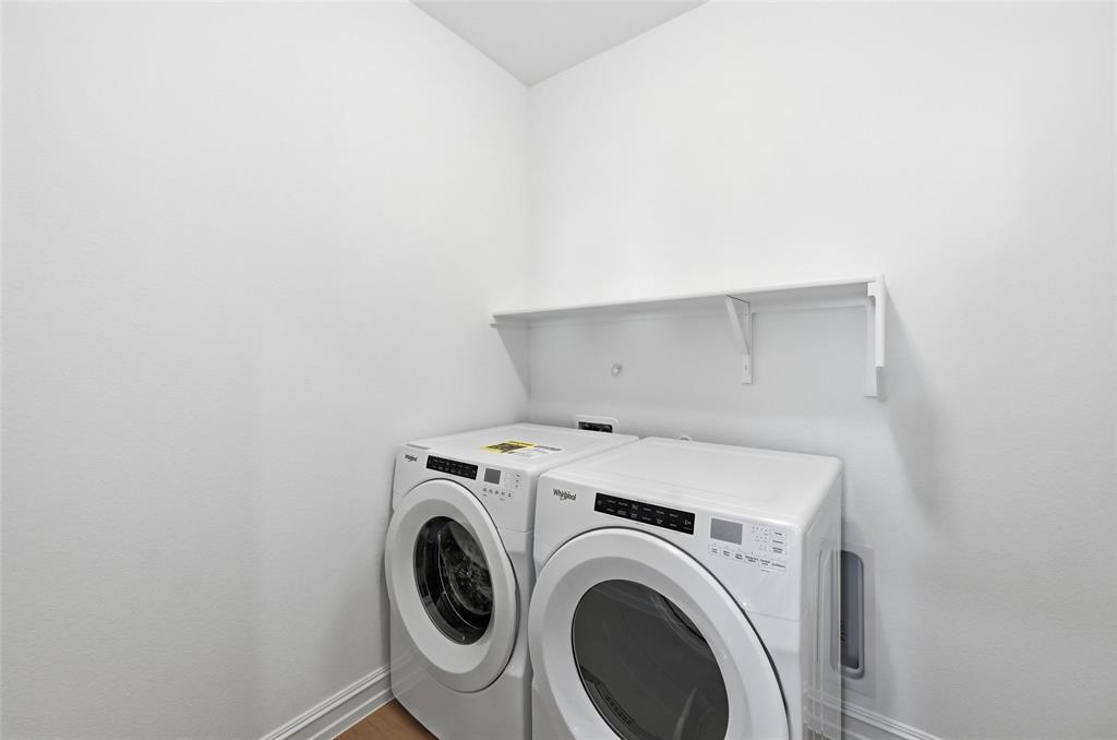 4365 Knight Street Midlothian, TX 76065 - Photo 25 of 33 a utility room with dryer and washer