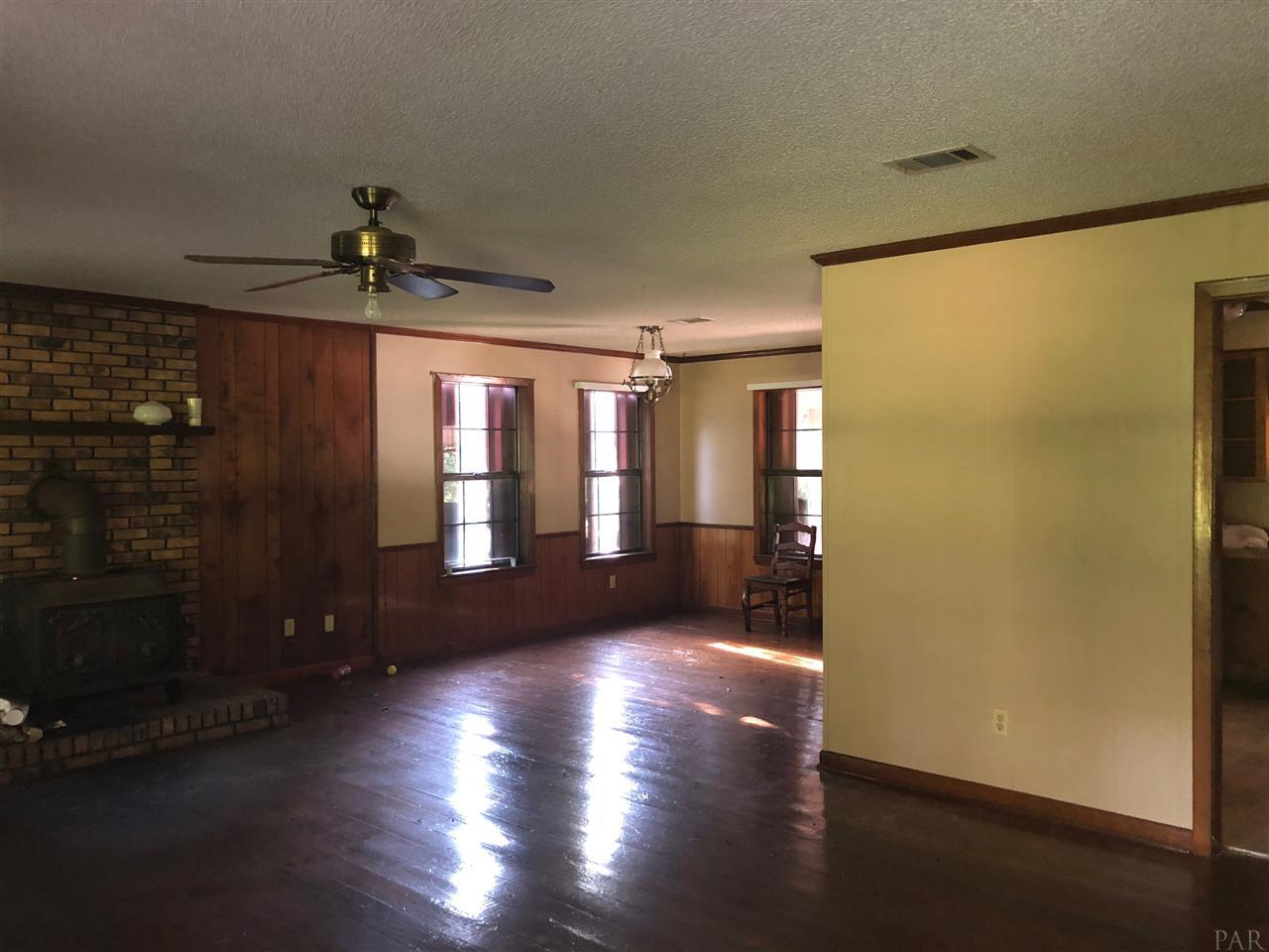 1540 McCawley Road McDavid, FL 32568 - Photo 4 of 11 Gallery Image 4