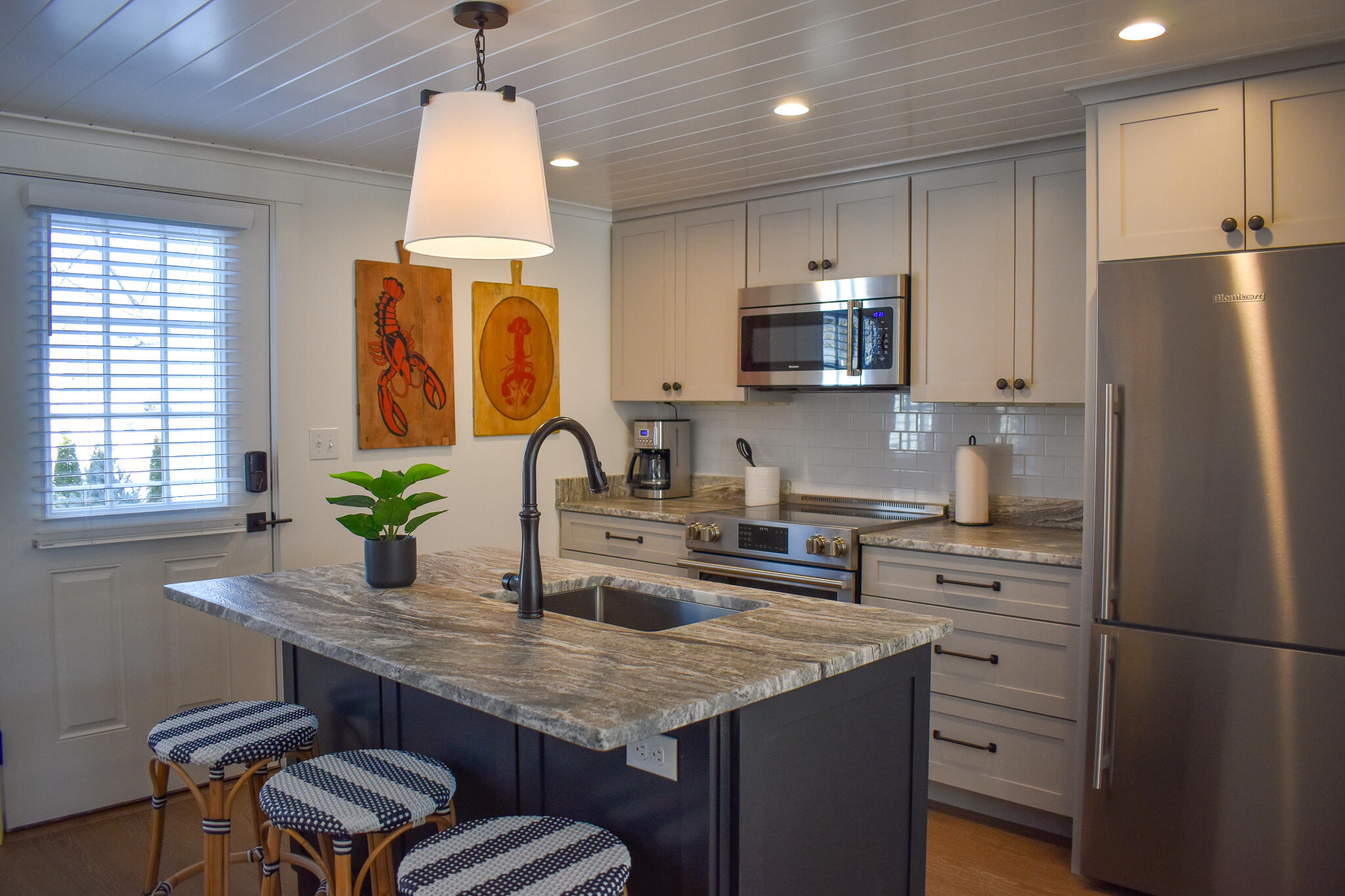 15 Langsford Road, Unit 6 Kennebunkport, ME 04046 - Photo 5 of 14 DSC_0147