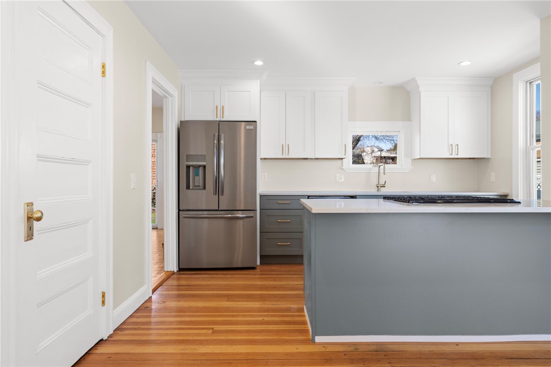54 East Earle Street Cumberland, RI 02864 - Photo 16 of 44