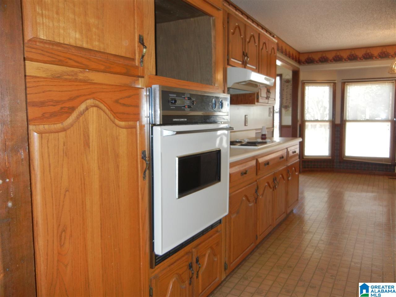 20501 Eastern Valley Road Woodstock, AL 35188 - Photo 7 of 29