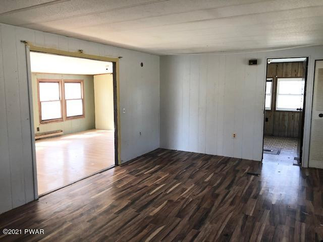 121 Lochinvar Road Greeley, PA 18425 - Photo 3 of 10