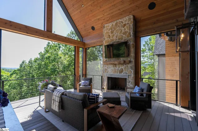 $3,590,000 | 189 Crowne Hill Way, Marietta, SC 29661