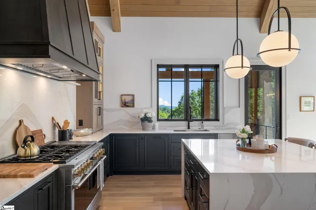 $3,590,000 | 189 Crowne Hill Way, Marietta, SC 29661