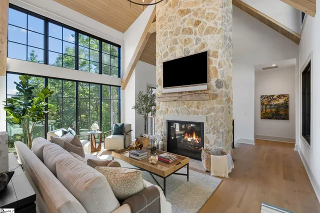 $3,590,000 | 189 Crowne Hill Way, Marietta, SC 29661