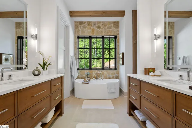 $3,590,000 | 189 Crowne Hill Way, Marietta, SC 29661