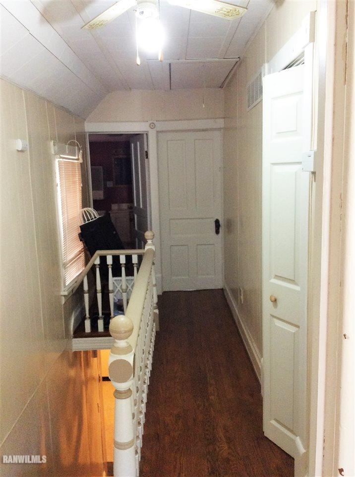 328 Franklin Street Galena, IL 61036 - Photo 8 of 13 a view of entryway and hall with wooden floor