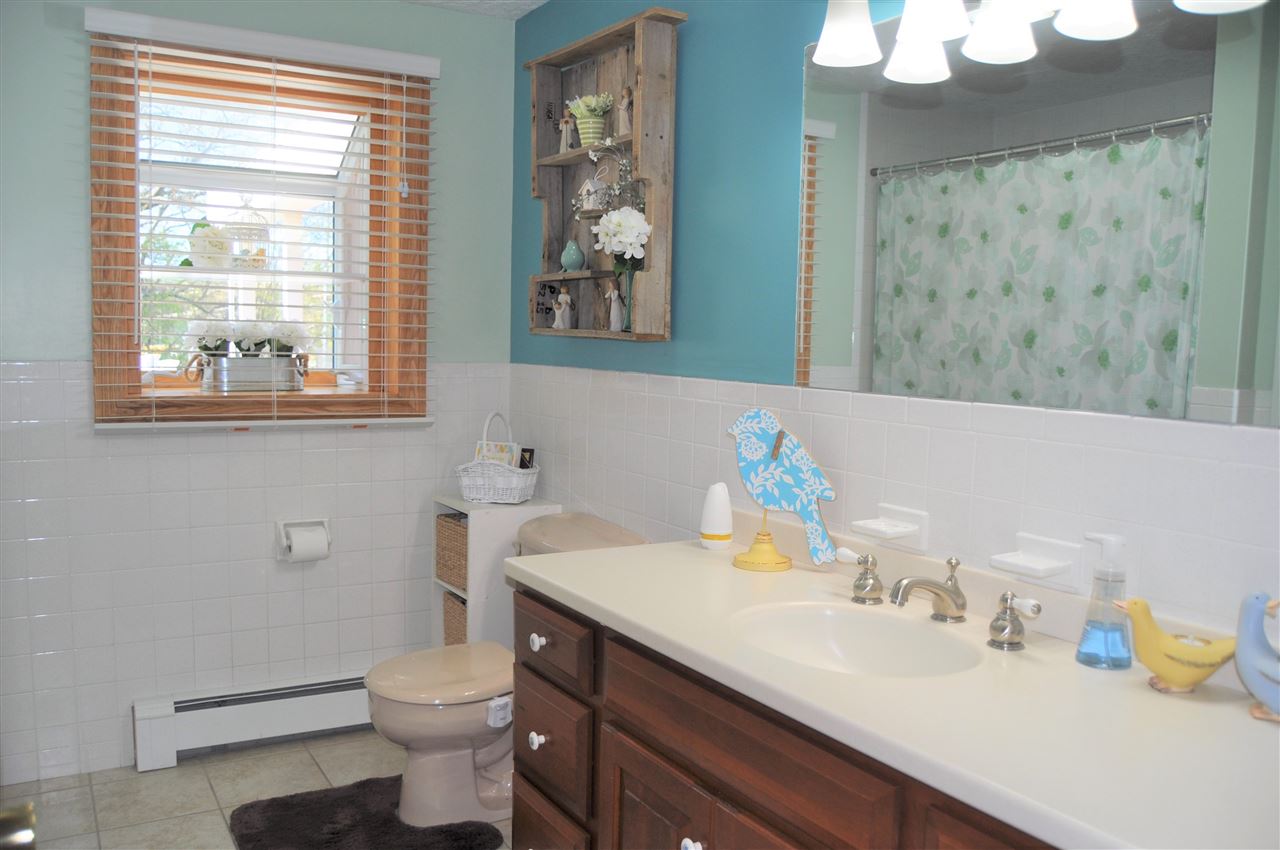 17 Hazen Road Bedford, NH 03110 - Photo 21 of 39 Gallery Image 21