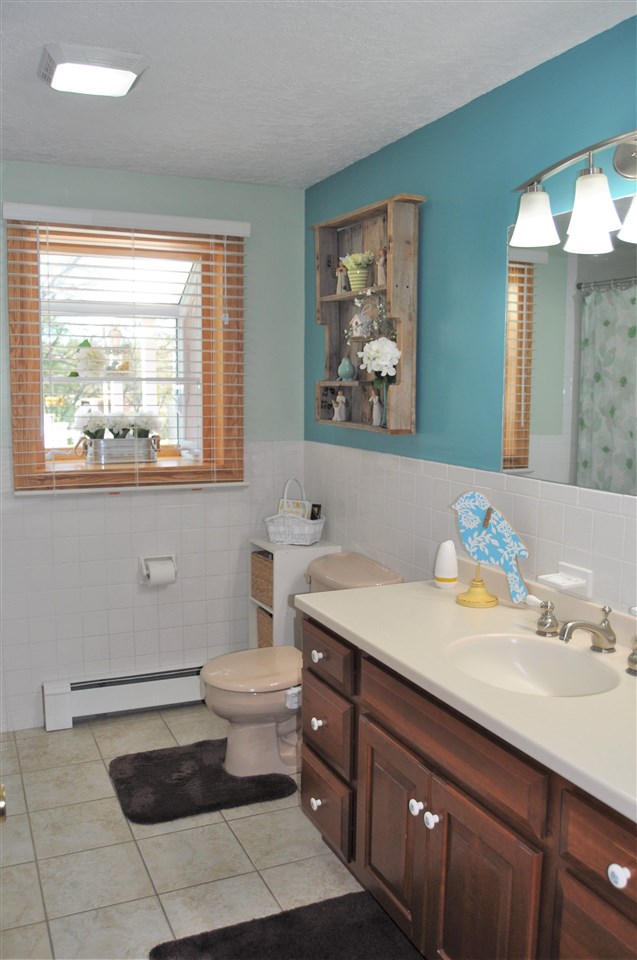 17 Hazen Road Bedford, NH 03110 - Photo 22 of 39 Gallery Image 22