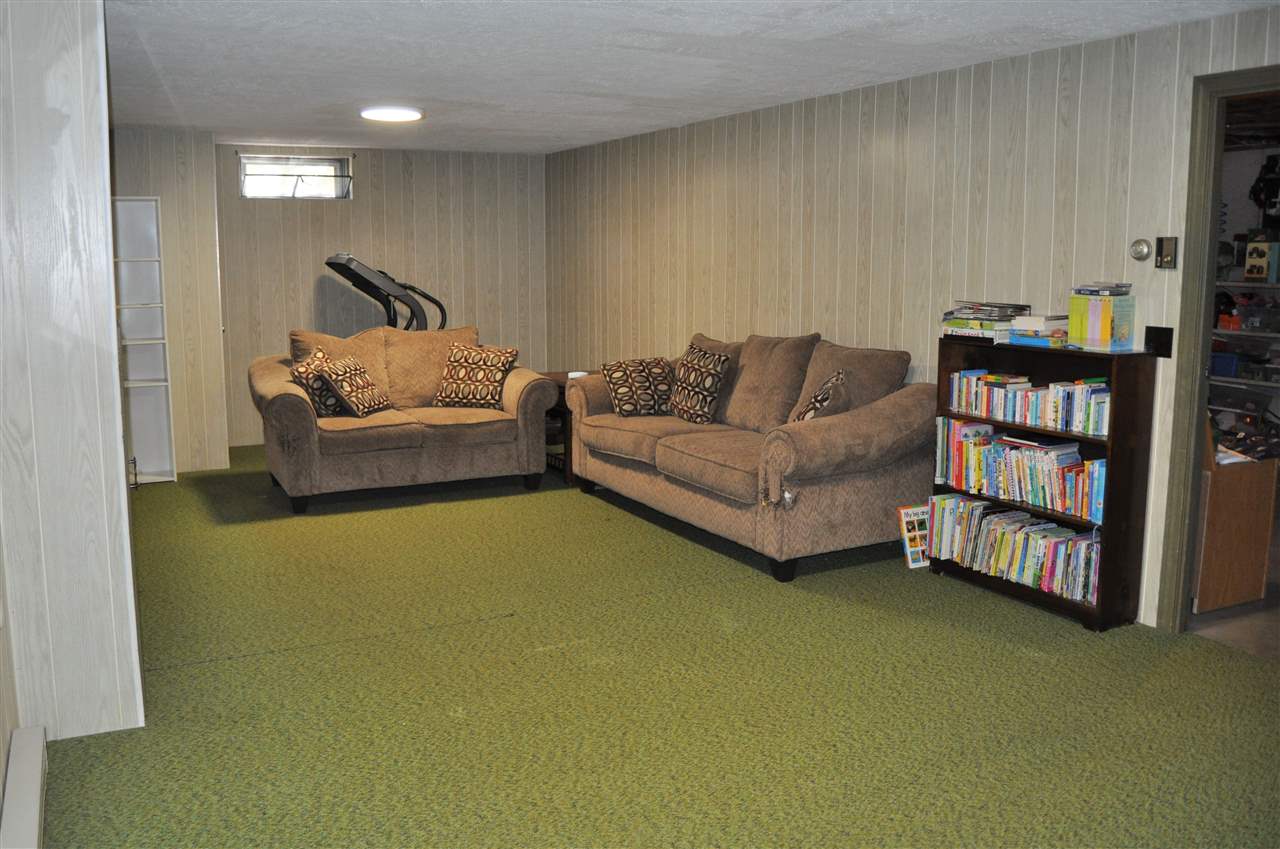 17 Hazen Road Bedford, NH 03110 - Photo 31 of 39 Gallery Image 31