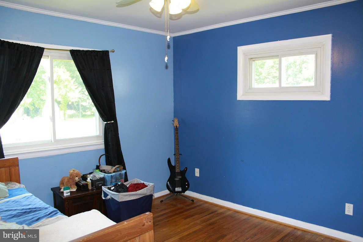 6264 Shady Side Road Shady Side, MD 20764 - Photo 20 of 29 3rd Bedroom