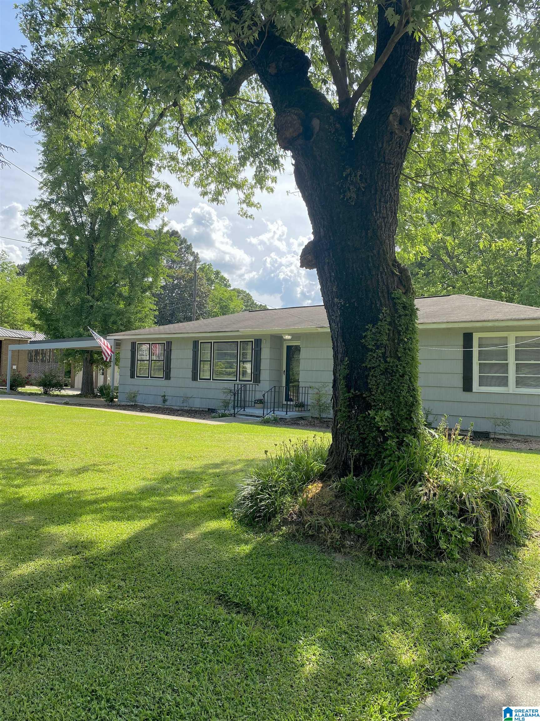 1816 Moncrief Road Gardendale, AL 35071 - Photo 4 of 25
