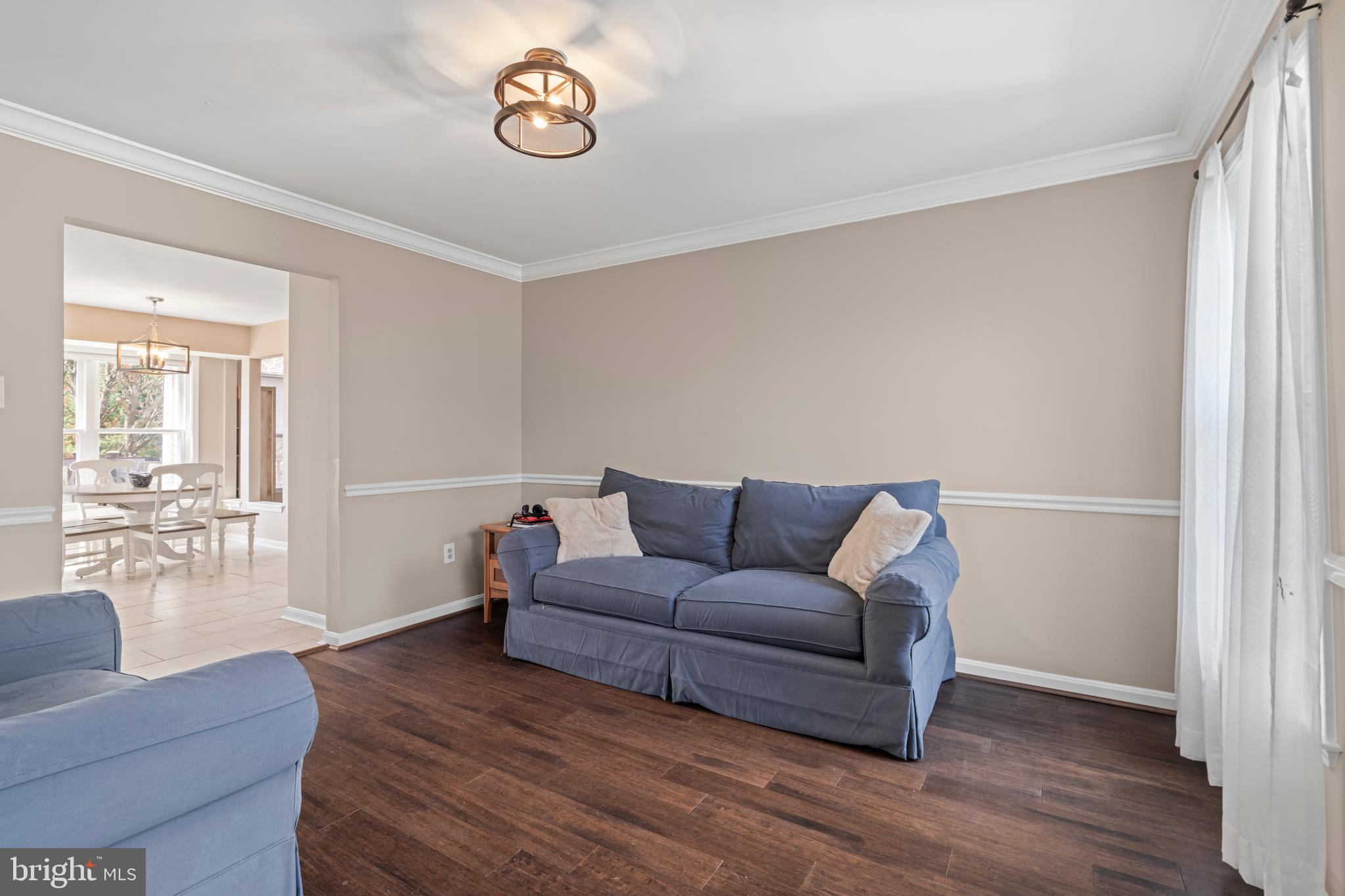 20 Farm Ridge Court Baldwin, MD 21013 - Photo 5 of 47 a living room with furniture and a table
