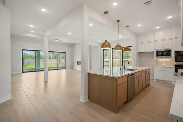 $649,990 | 17206 Blooming Suzans Lane, Conroe, TX 77302