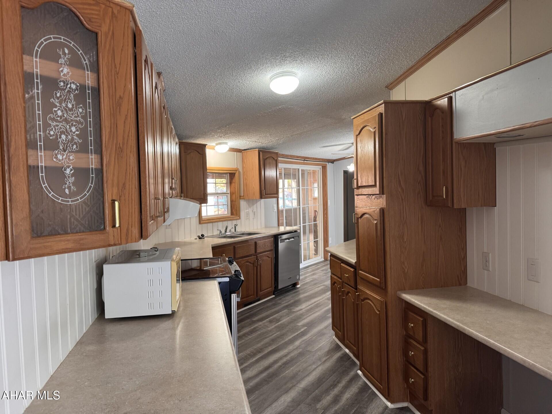 226 Morningside Flinton, PA 16640 - Photo 7 of 34