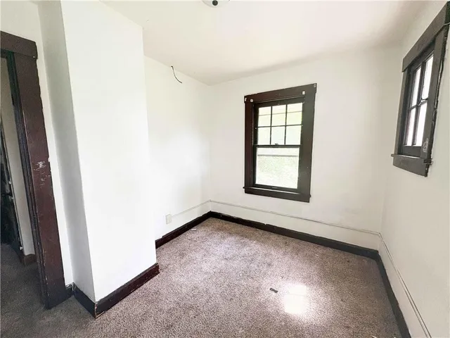 $1,150 | 800 North 6th Street, Clairton, PA 15025