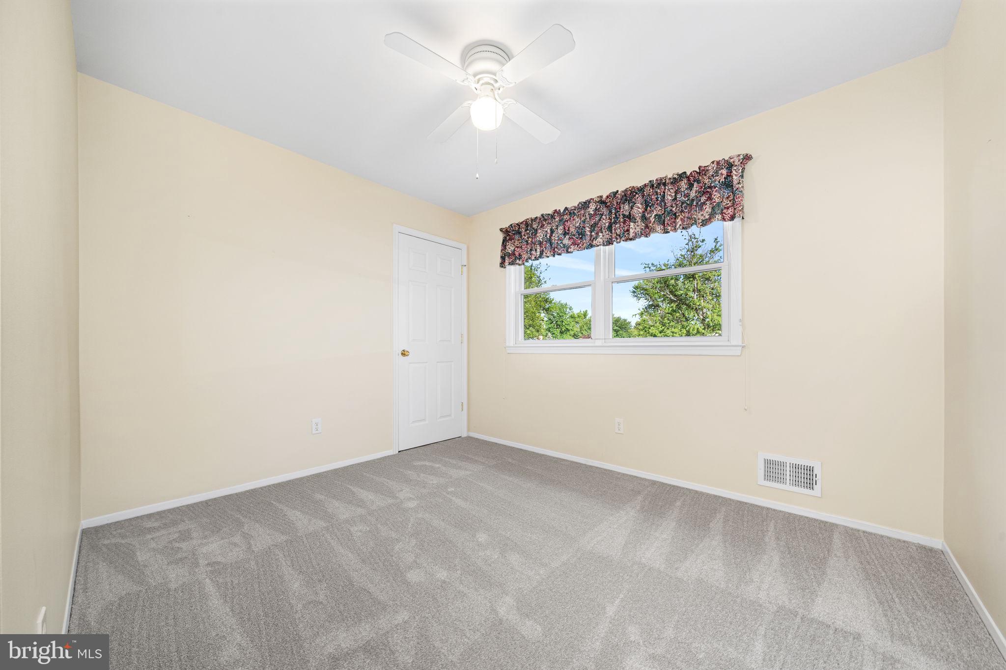 8522 Fairburn Drive Springfield, VA 22152 - Photo 27 of 43