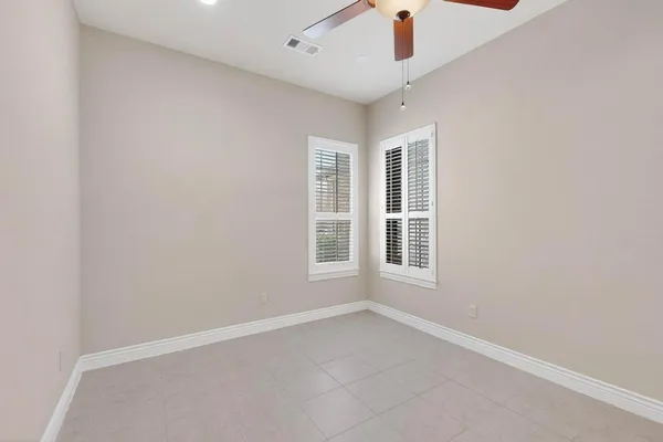 $759,900 | 9404 Crestview Drive, Denton, TX 76207
