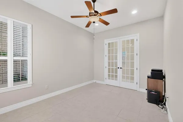 $759,900 | 9404 Crestview Drive, Denton, TX 76207
