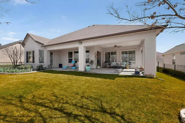 $759,900 | 9404 Crestview Drive, Denton, TX 76207