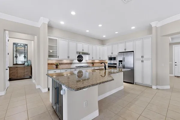 $759,900 | 9404 Crestview Drive, Denton, TX 76207