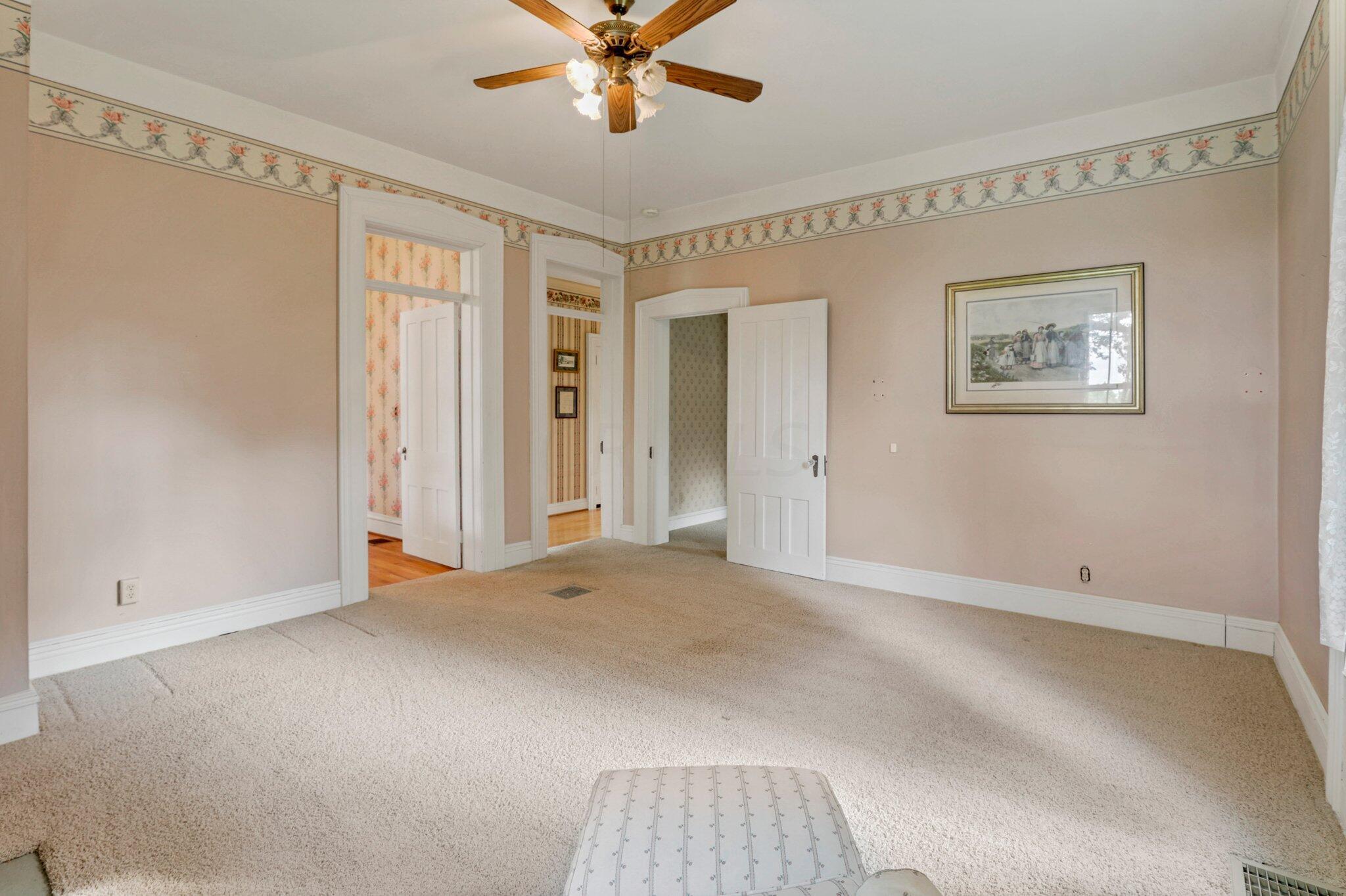 334 Old Columbus Road Springfield, OH 45505 - Photo 16 of 127 First floor owner suite/Mother in-law suite