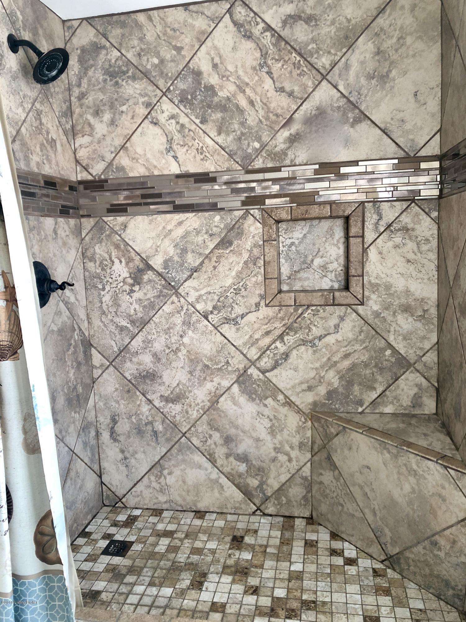 171 Hillcrest Lane Springfield, KY 40069 - Photo 25 of 43 Tiled Shower