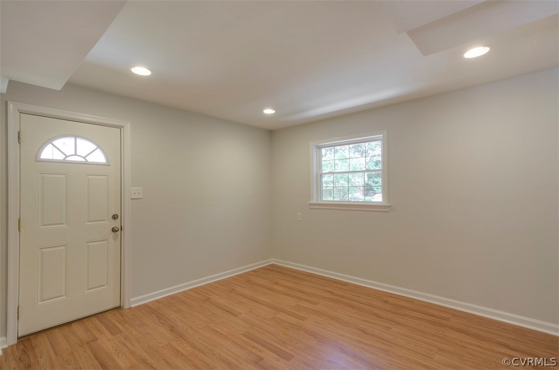 11029 Savoy Road North Chesterfield, VA 23235 - Photo 4 of 30 Gallery Image 4