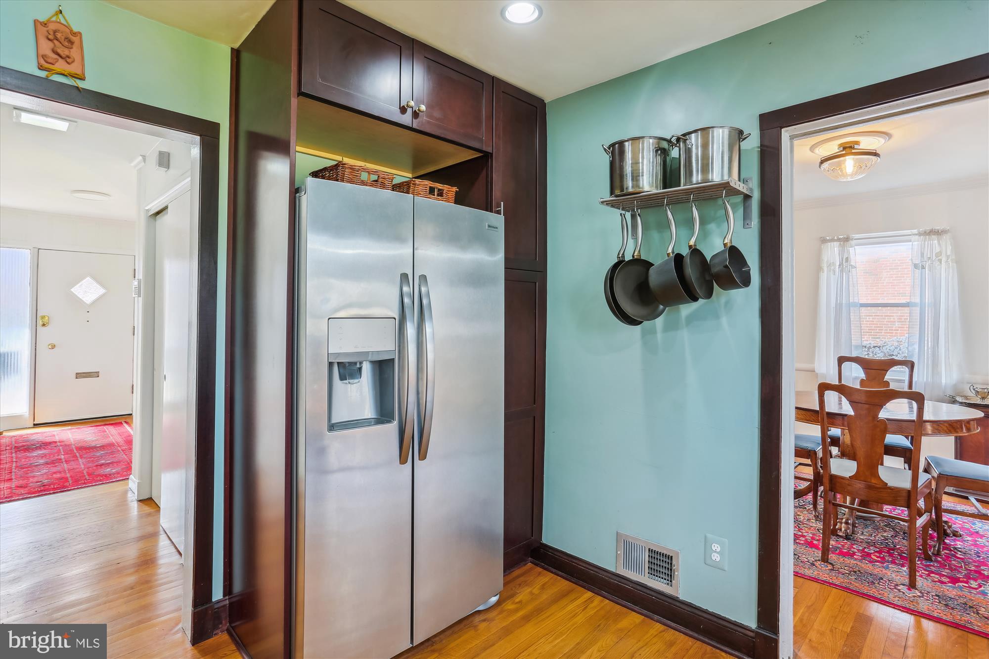 9713 Saxony Road Silver Spring, MD 20910 - Photo 21 of 82 Gallery Image 21