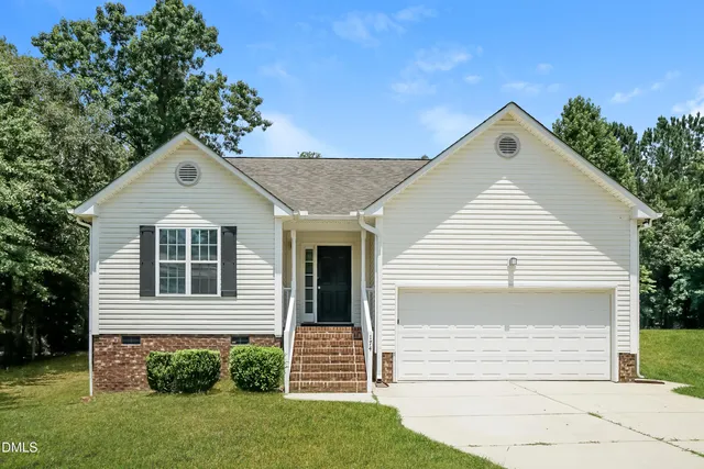 $1,880 | 174 Fox Chase Lane, Smithfield, NC 27577