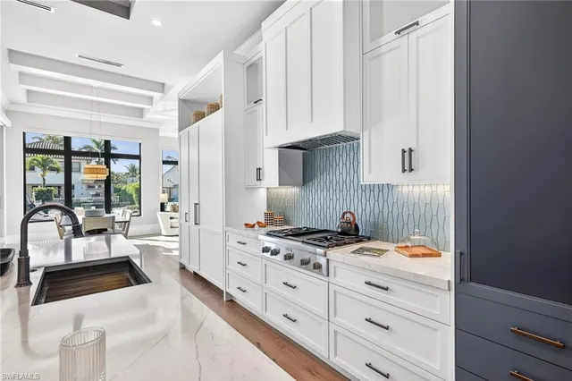 $5,995,000 | 1456 Curlew Avenue, Naples, FL 34102