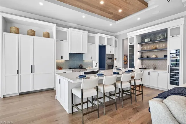 $5,995,000 | 1456 Curlew Avenue, Naples, FL 34102