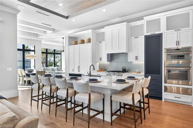 $5,995,000 | 1456 Curlew Avenue, Naples, FL 34102