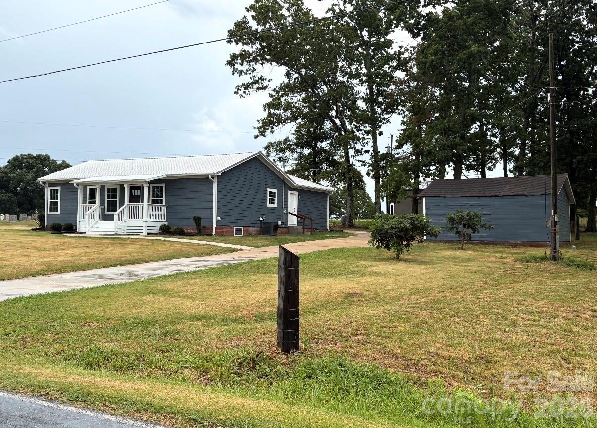 6123 Flay Road Cherryville, NC 28021 - Photo 3 of 41 Gallery Image 3