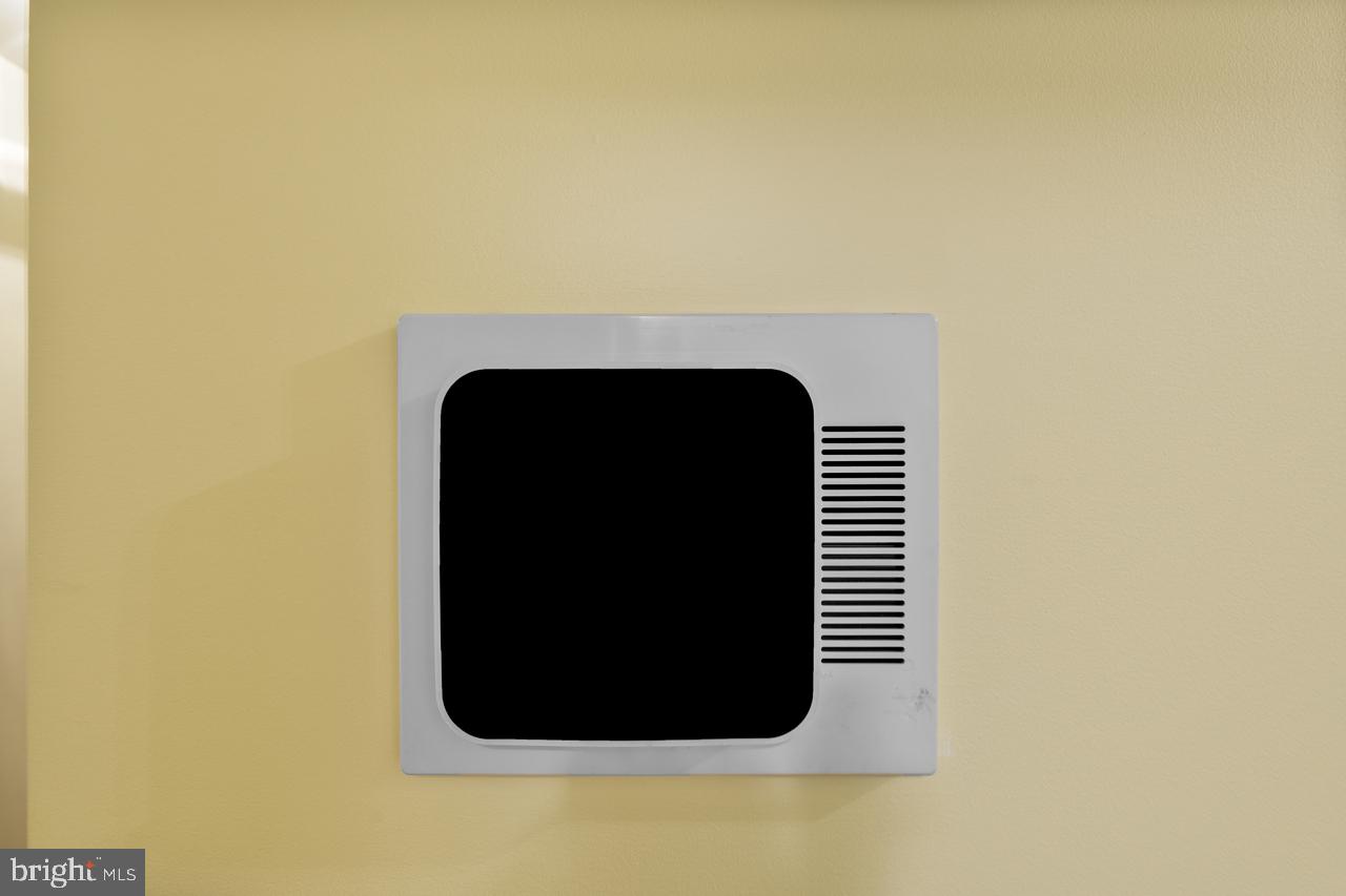 820 Sunken Road, Unit 9 Fredericksburg, VA 22401 - Photo 13 of 41 Security Buzzer style with video & intercom