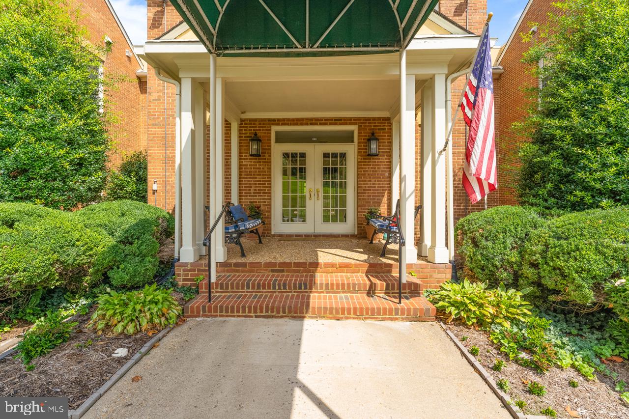820 Sunken Road, Unit 9 Fredericksburg, VA 22401 - Photo 3 of 41 Front entry way of Trench Hill Condos